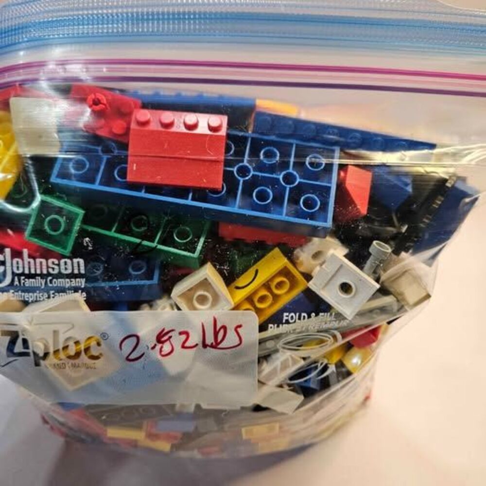 2.82 lbs Bulk LEGO Bricks - Picture 9 of 9